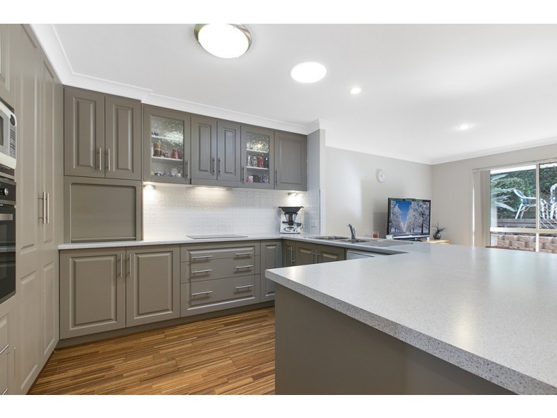 19 Daydream Street, Redland Bay QLD 4165