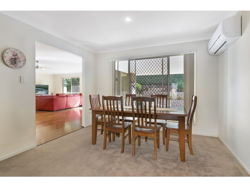 19 Daydream Street, Redland Bay QLD 4165