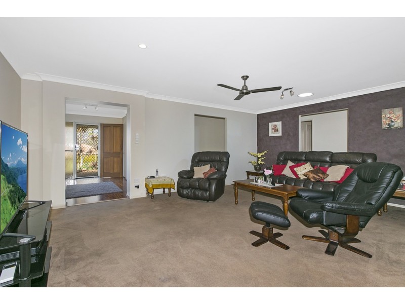 19 Daydream Street, Redland Bay QLD 4165