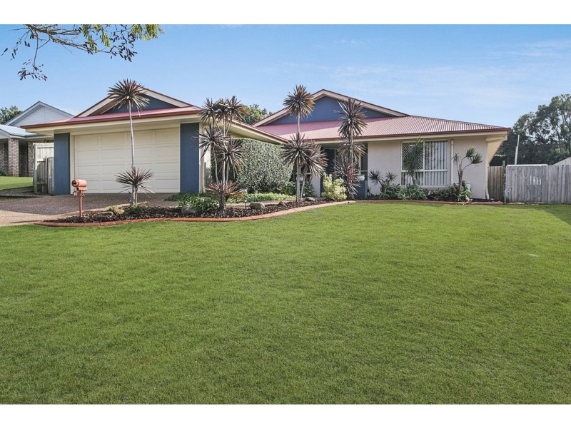 19 Daydream Street, Redland Bay QLD 4165
