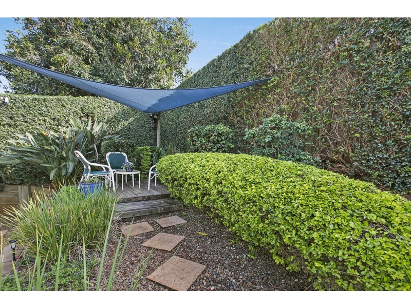 19 Daydream Street, Redland Bay QLD 4165
