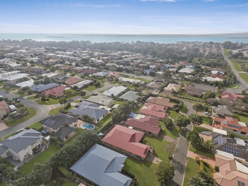 19 Daydream Street, Redland Bay QLD 4165