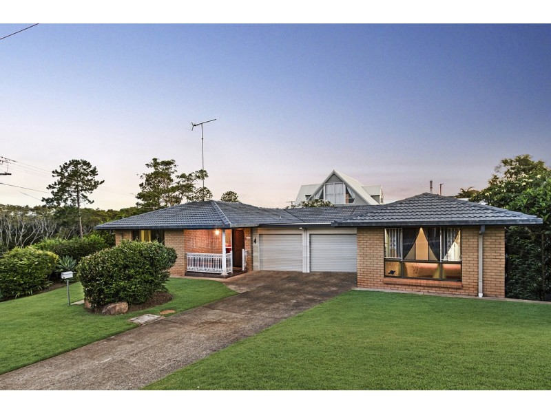 33 Macadamia Street, Victoria Point QLD 4165