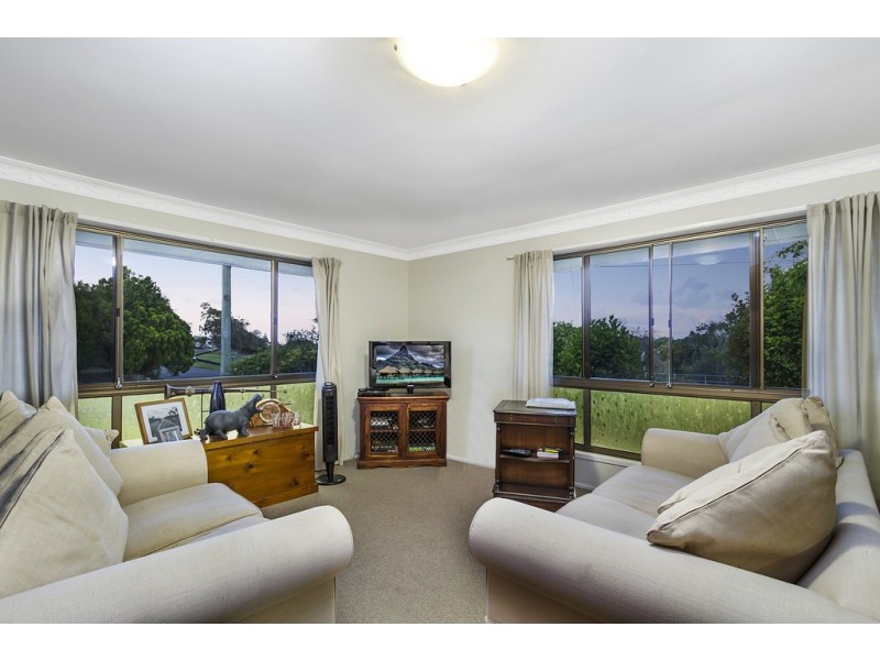 33 Macadamia Street, Victoria Point QLD 4165