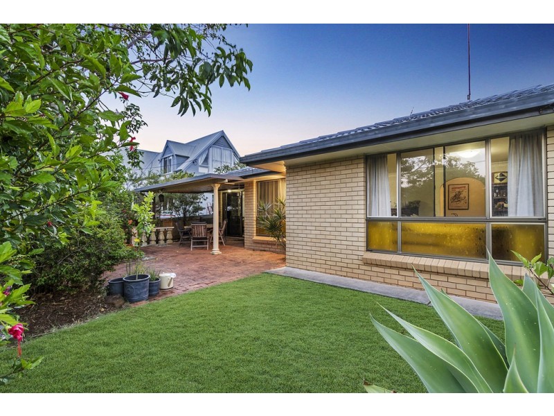 33 Macadamia Street, Victoria Point QLD 4165