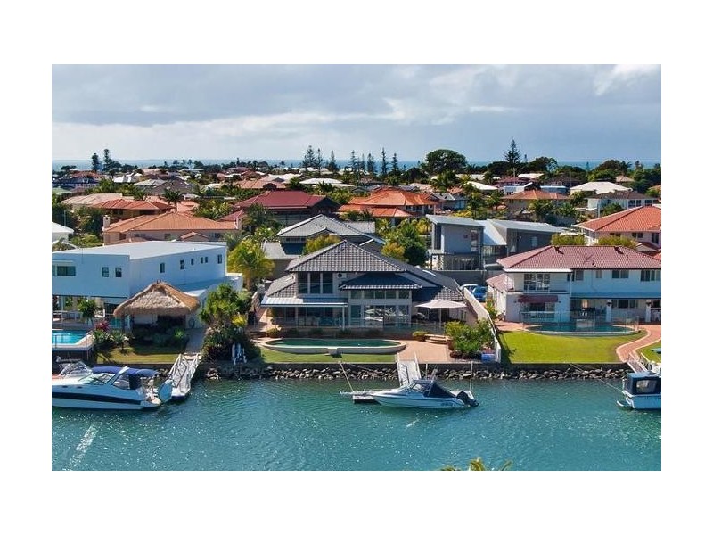 16 Carling Court, Raby Bay QLD 4163