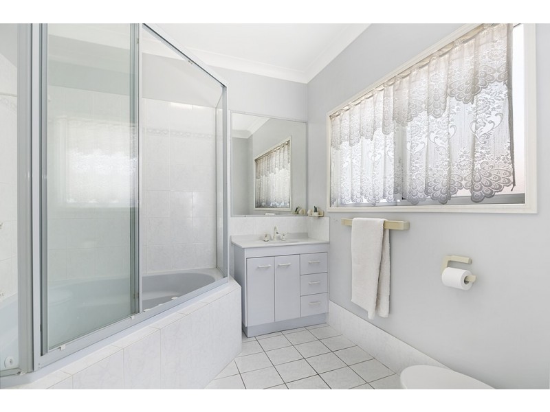 113 Masthead Drive, Raby Bay QLD 4163