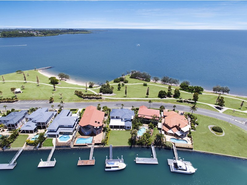 113 Masthead Drive, Raby Bay QLD 4163