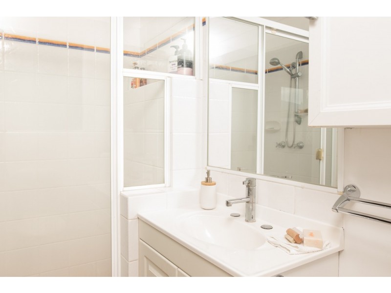 67 South Street, Cleveland QLD 4163