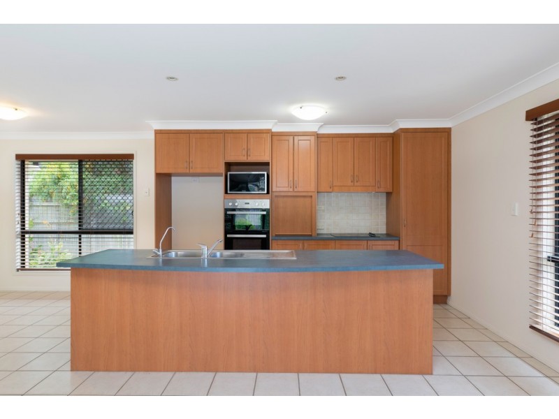 11 Bellenden Court, Victoria Point QLD 4165