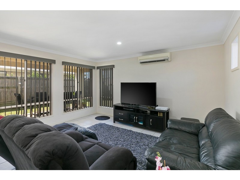 44 Williams Street, Wakerley QLD 4154