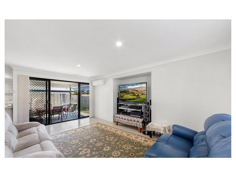 3 Ladbroke Street, Wakerley QLD 4154