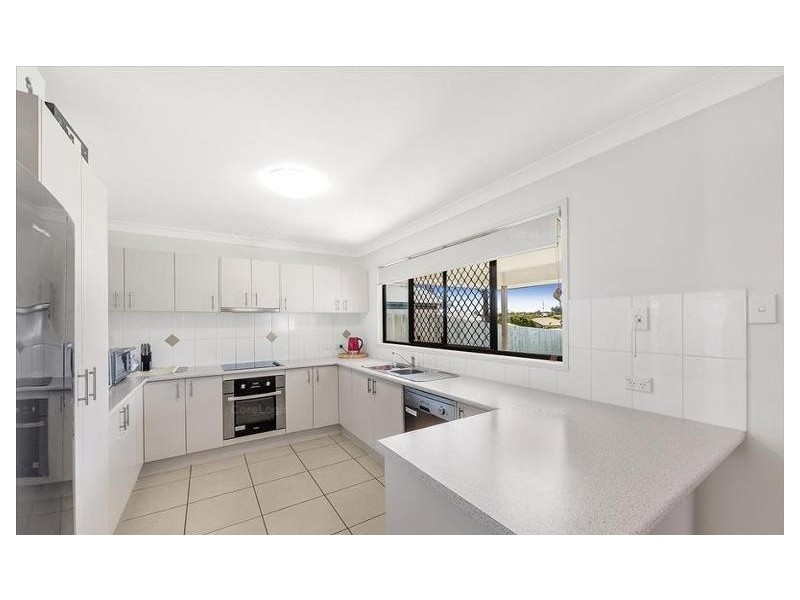 3 Ladbroke Street, Wakerley QLD 4154