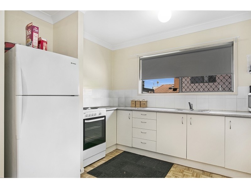 2/221 Middle Street, Cleveland QLD 4163