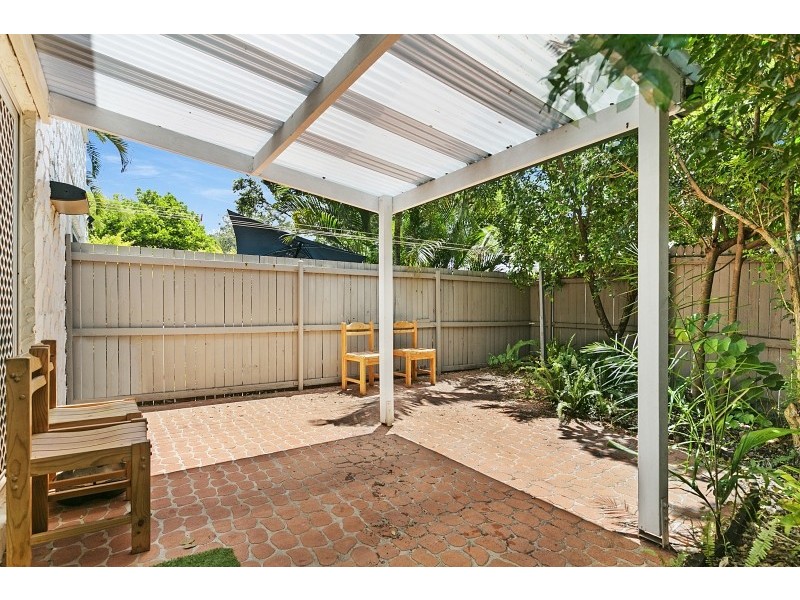 2/221 Middle Street, Cleveland QLD 4163