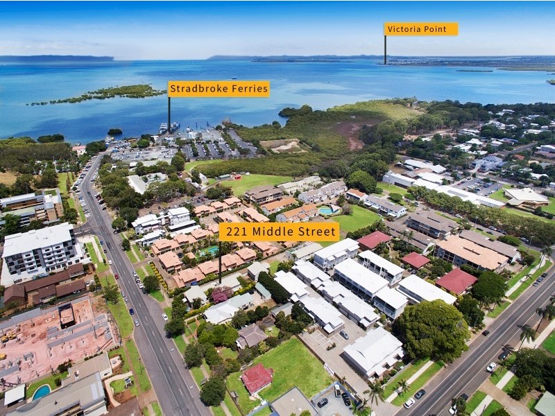 2/221 Middle Street, Cleveland QLD 4163