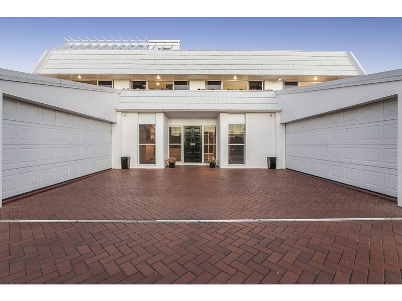 61 Masthead Drive, Raby Bay QLD 4163