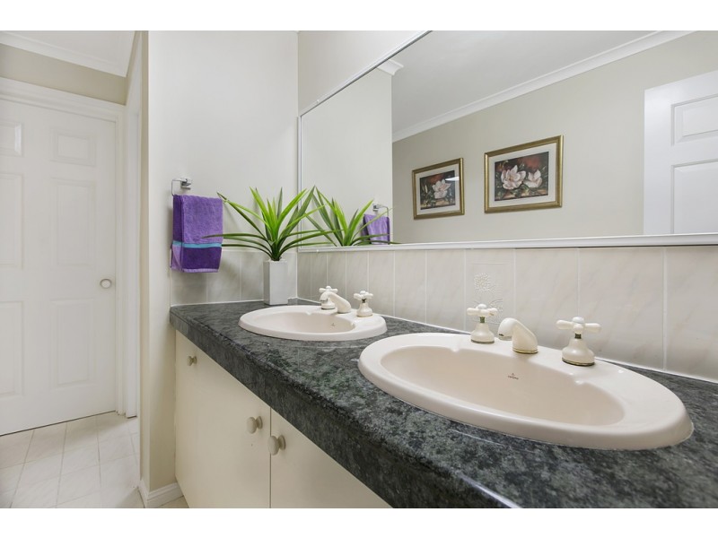 61 Masthead Drive, Raby Bay QLD 4163