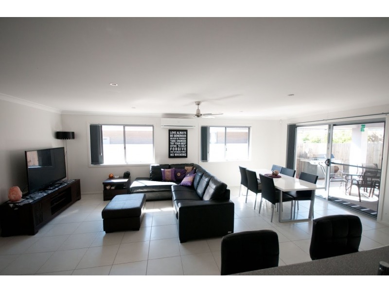 5 Riley Peter Place, Cleveland QLD 4163