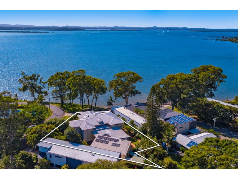 21 Gray Street, Redland Bay QLD 4165