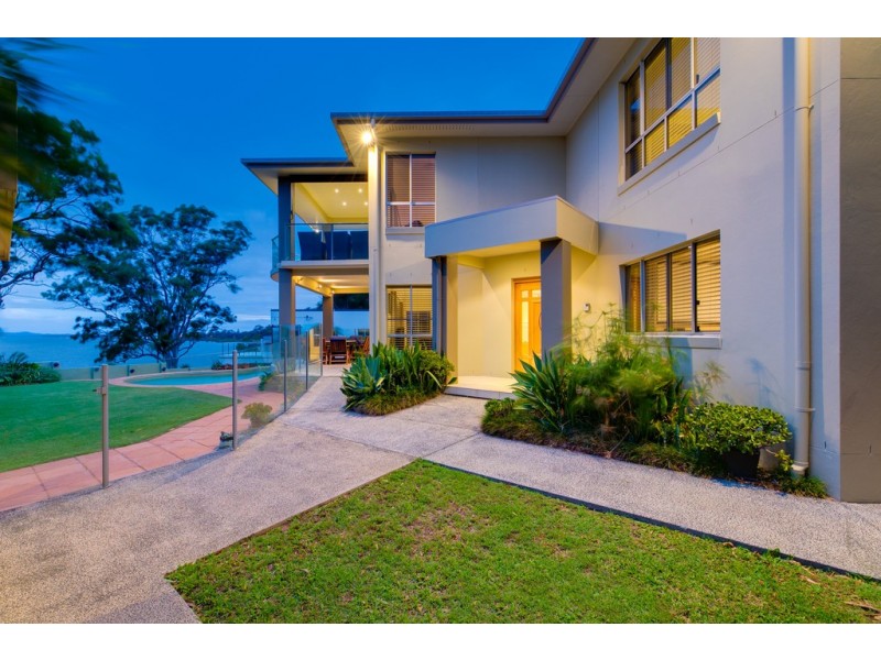 21 Gray Street, Redland Bay QLD 4165