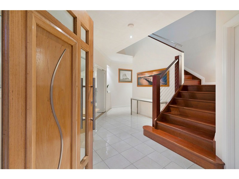 21 Gray Street, Redland Bay QLD 4165