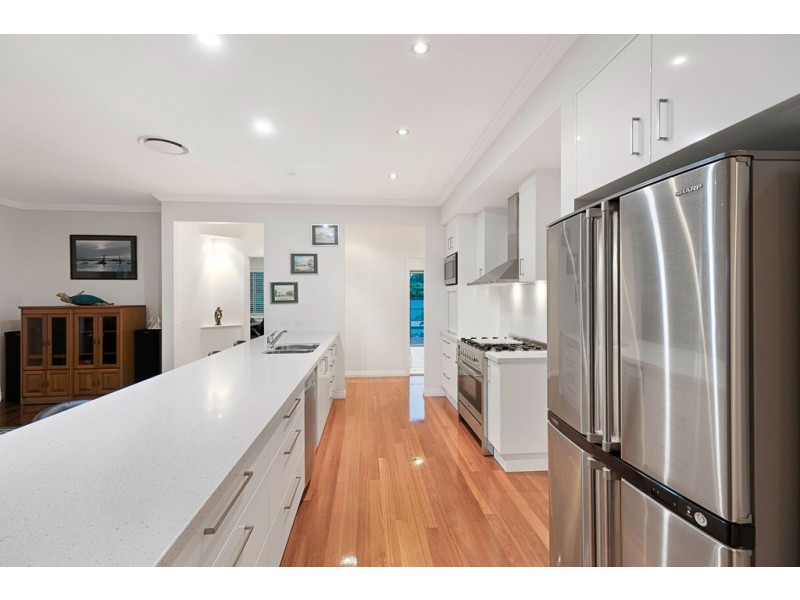 21 Gray Street, Redland Bay QLD 4165
