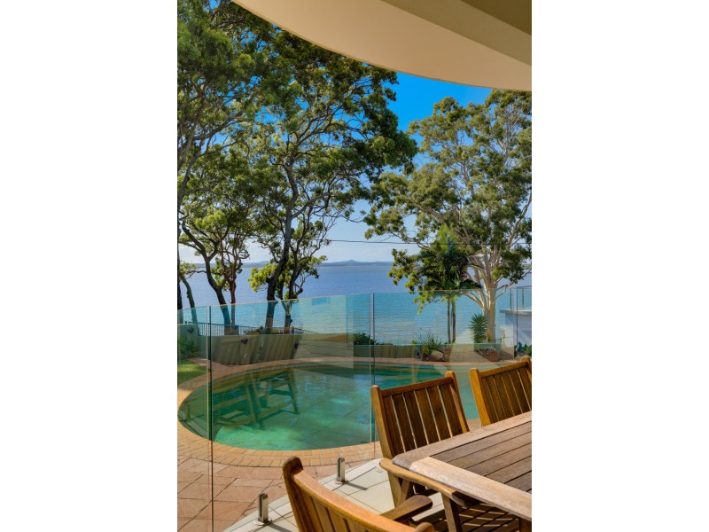 21 Gray Street, Redland Bay QLD 4165