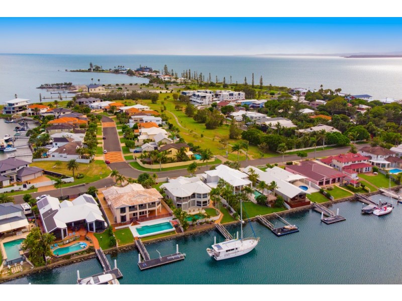 2 Marram Court, Raby Bay QLD 4163