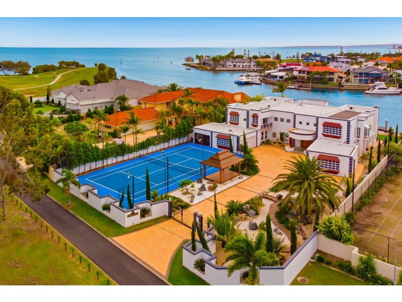 11 Grenoble Place, Raby Bay QLD 4163