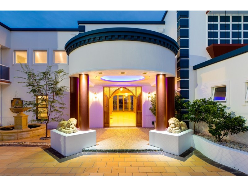11 Grenoble Place, Raby Bay QLD 4163