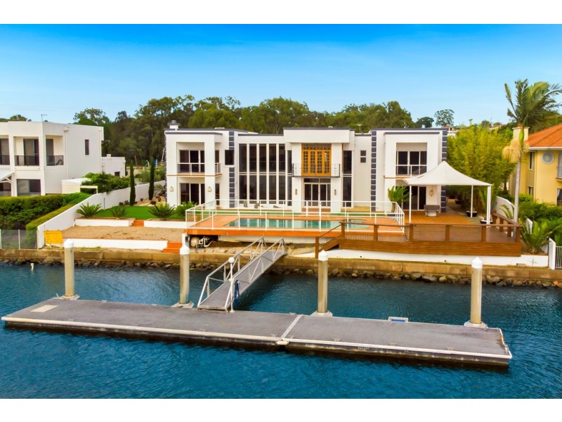 11 Grenoble Place, Raby Bay QLD 4163