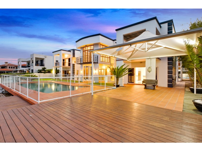 11 Grenoble Place, Raby Bay QLD 4163