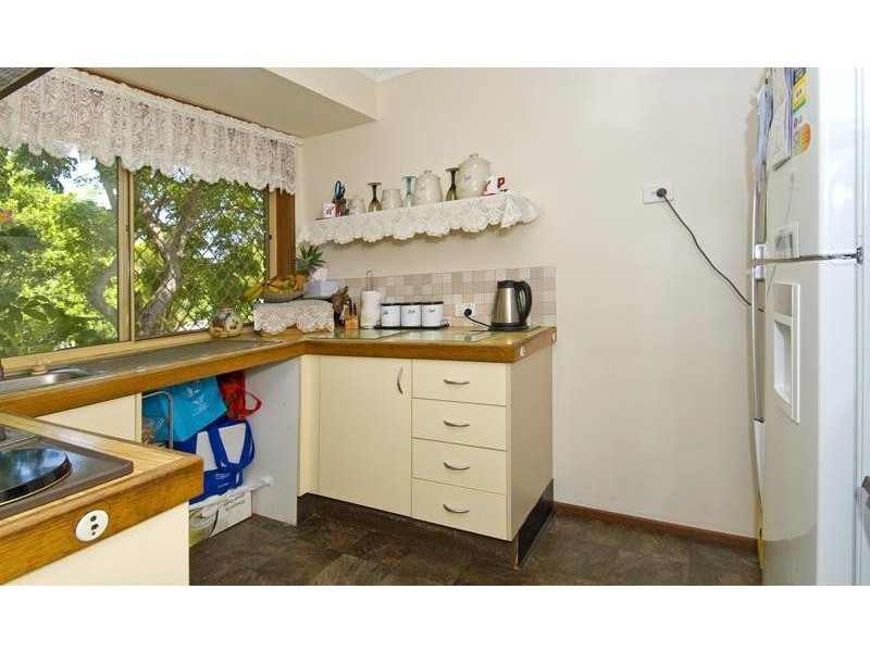 313 Redland Bay Road, Capalaba QLD 4157