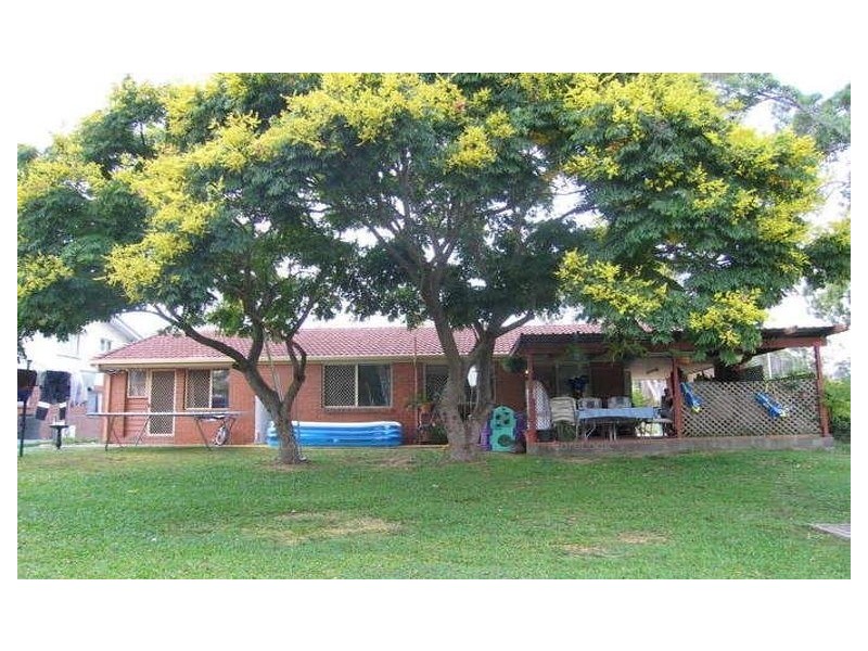 313 Redland Bay Road, Capalaba QLD 4157