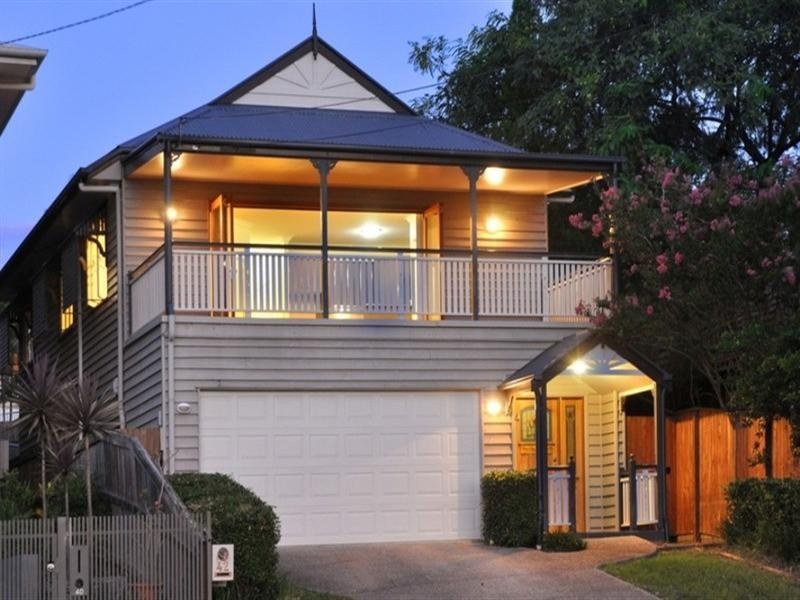 42 Boundary Road, Camp Hill QLD 4152