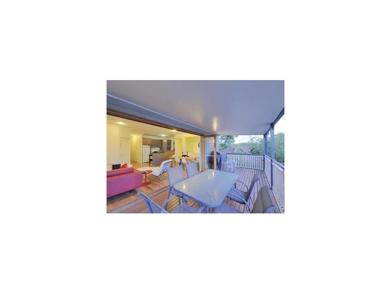 42 Boundary Road, Camp Hill QLD 4152