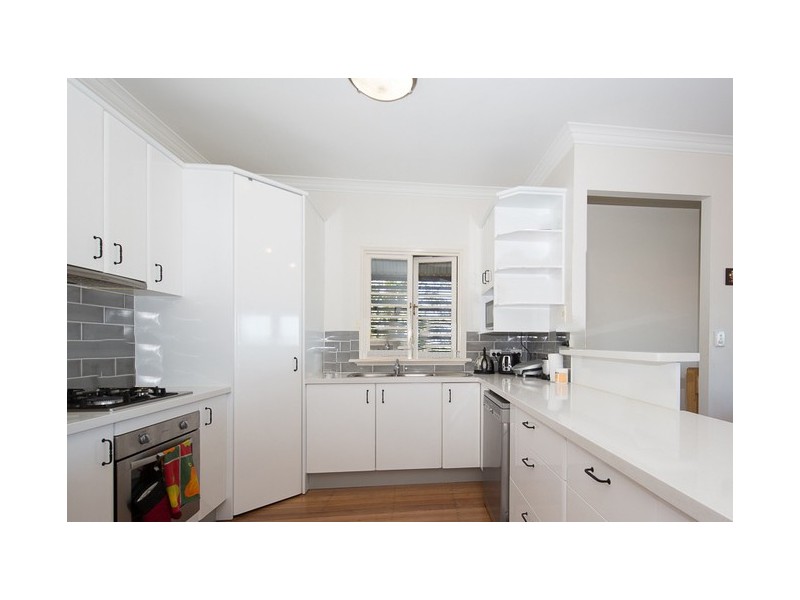 42 Boundary Road, Camp Hill QLD 4152