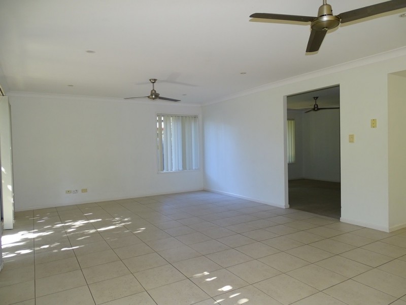 9 Turquoise Street, Redland Bay QLD 4165