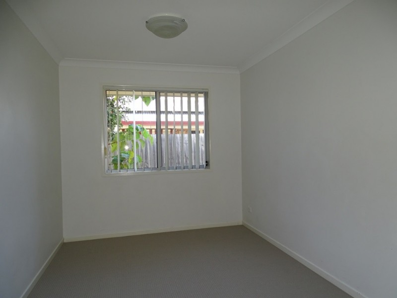 9 Turquoise Street, Redland Bay QLD 4165