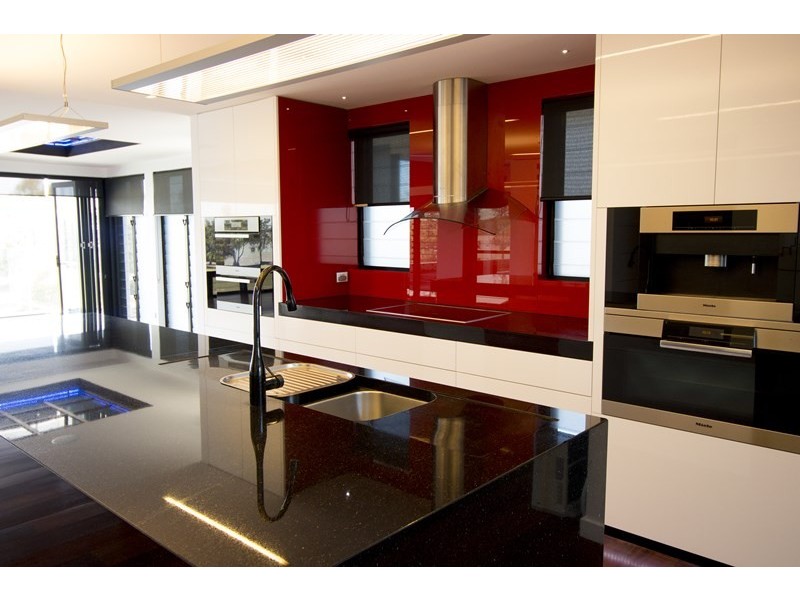 17 Portsmouth Place, Raby Bay QLD 4163