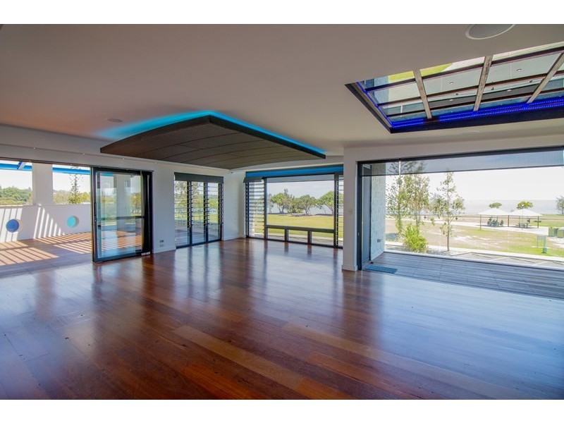 17 Portsmouth Place, Raby Bay QLD 4163