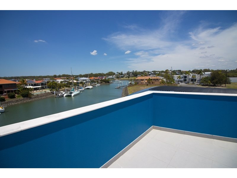 17 Portsmouth Place, Raby Bay QLD 4163