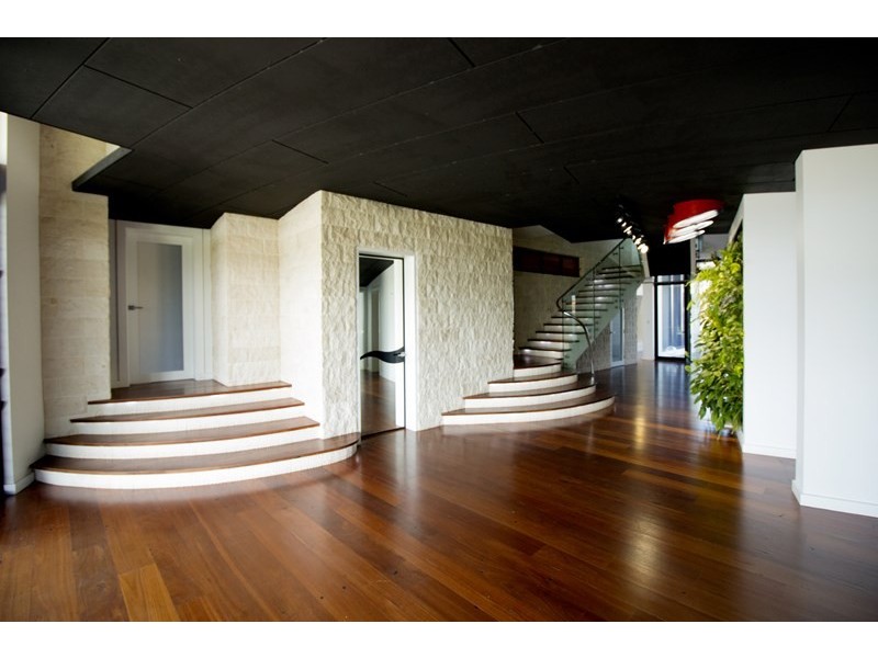 17 Portsmouth Place, Raby Bay QLD 4163