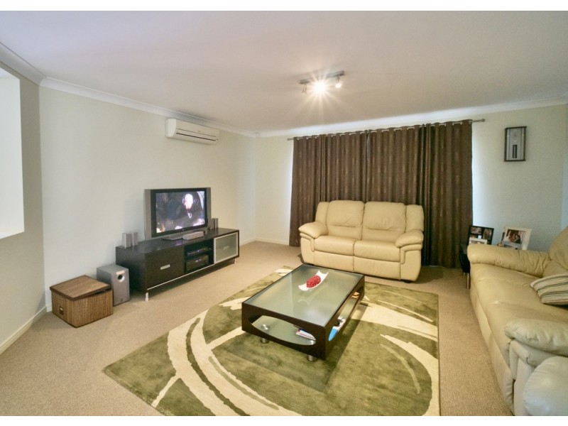 3 Uhlmann Street, Wakerley QLD 4154