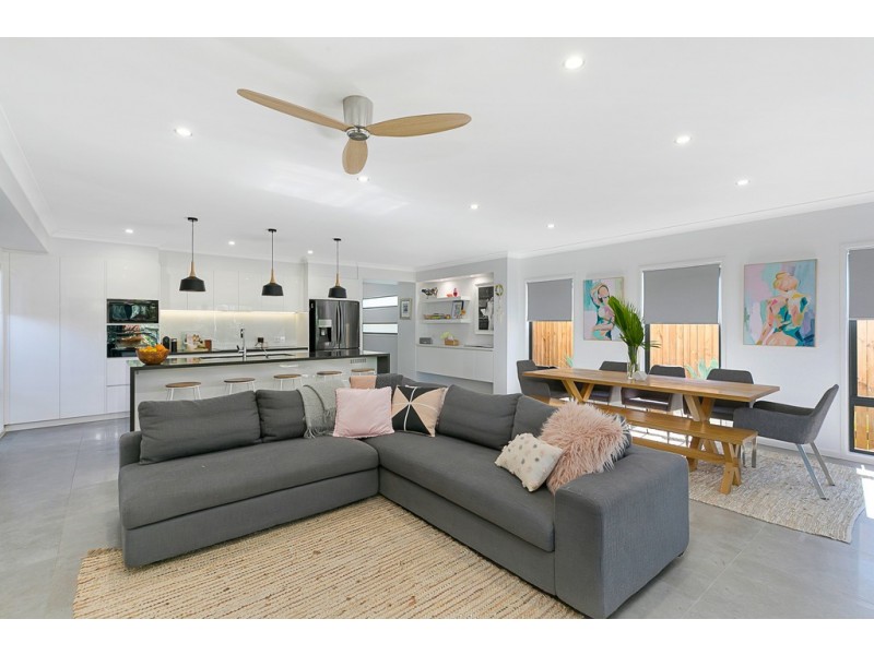 55 Gordon Street, Ormiston QLD 4160