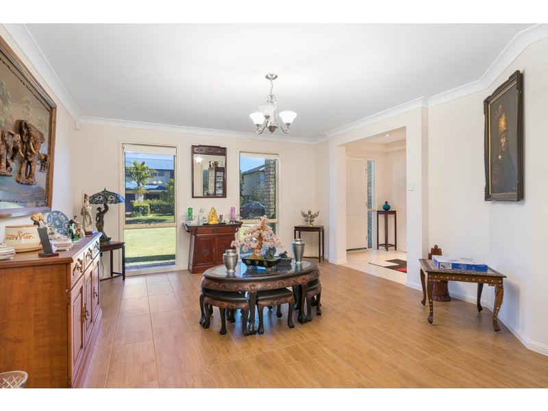 4 Orpheus Place, Redland Bay QLD 4165