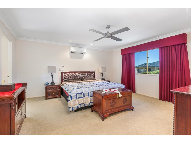 4 Orpheus Place, Redland Bay QLD 4165