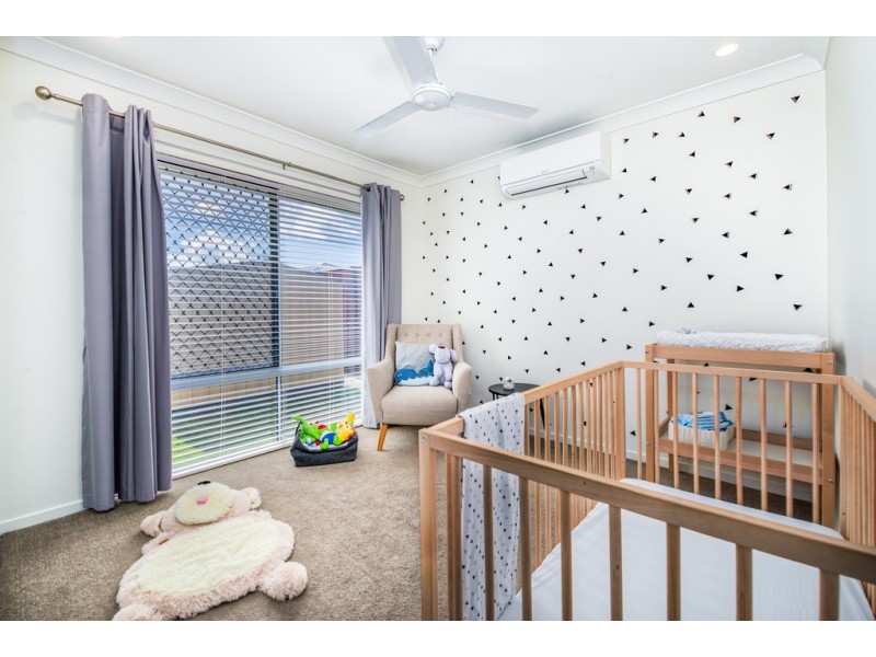 26 Rowe Crescent, Thornlands QLD 4164