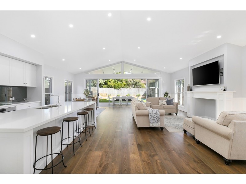 15 Russell Street, Cleveland QLD 4163